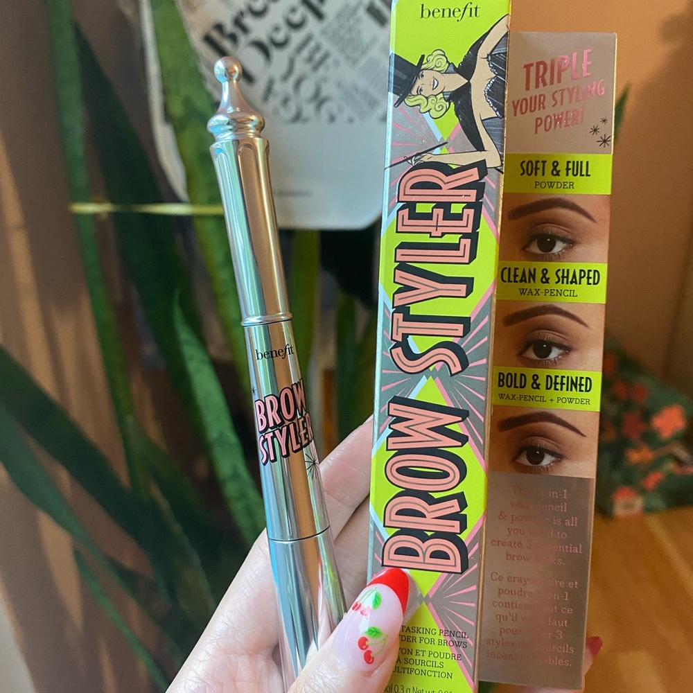 New Benefit Brow Styler: Shade 5 warm black- brown
